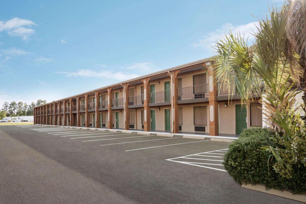 Days Inn By Wyndham Hardeeville/ I-95 State Line Kültér fotó
